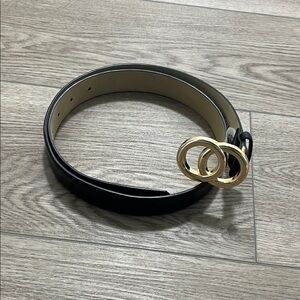 Vince Camuto Black and Gold Belt with Double Ring Buckle